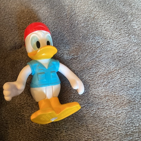 Fischer Price Disney Jr Mickey and the Roadster Racers transforming playset - Picture 7 of 15